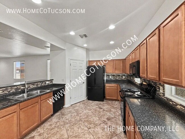 Building Photo - 6411 W Willow Falls Way