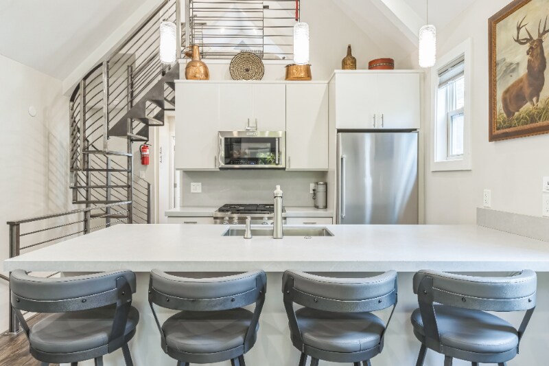 Building Photo - 989 Tahoe Blvd