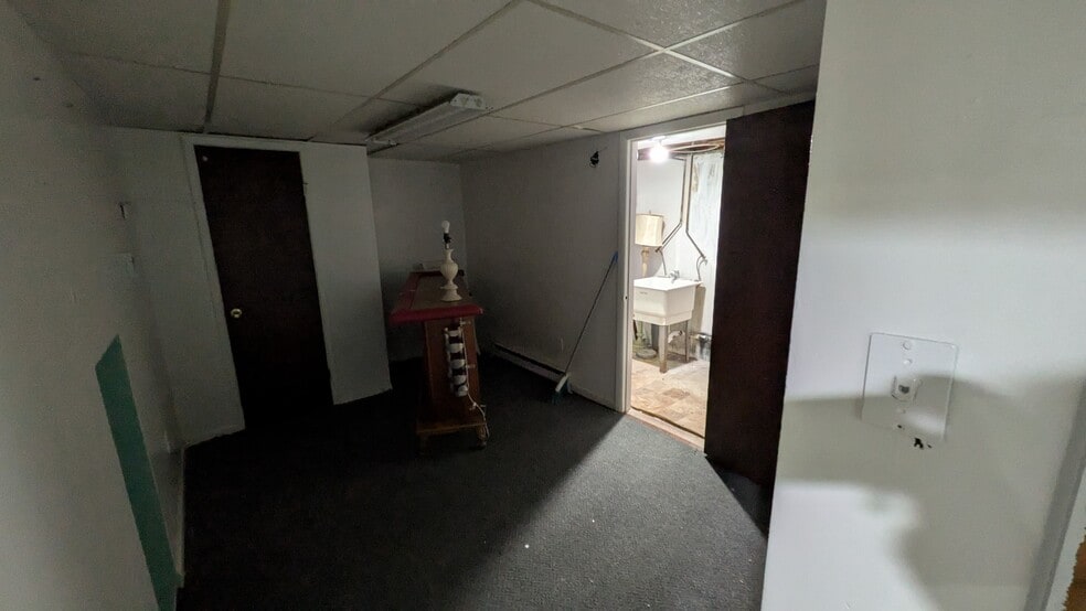 Building Photo - 36 Madison Ln