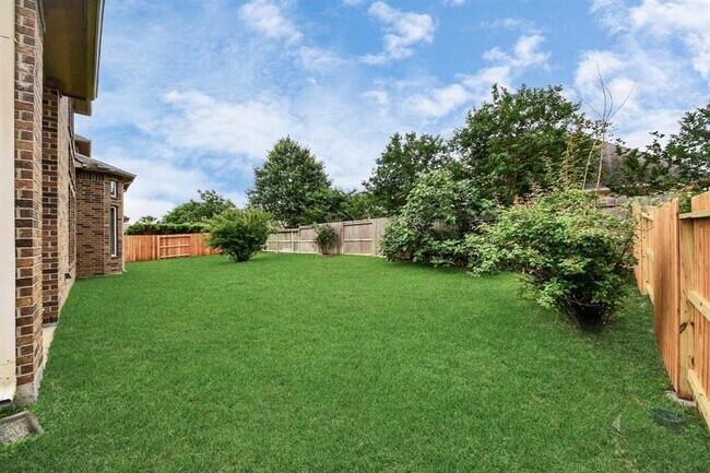 Building Photo - 22719 Shieldhall Ln