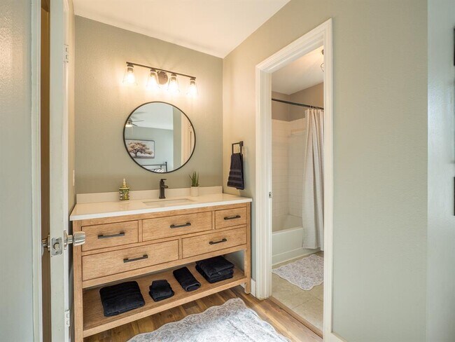 Building Photo - 12802 Carrera Dr