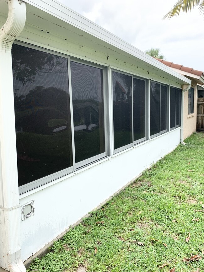 Building Photo - 6224 Country Fair Cir