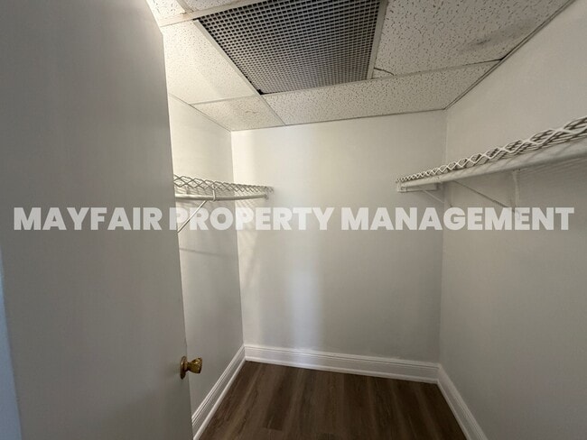 Building Photo - 4501 Treehouse Ln
