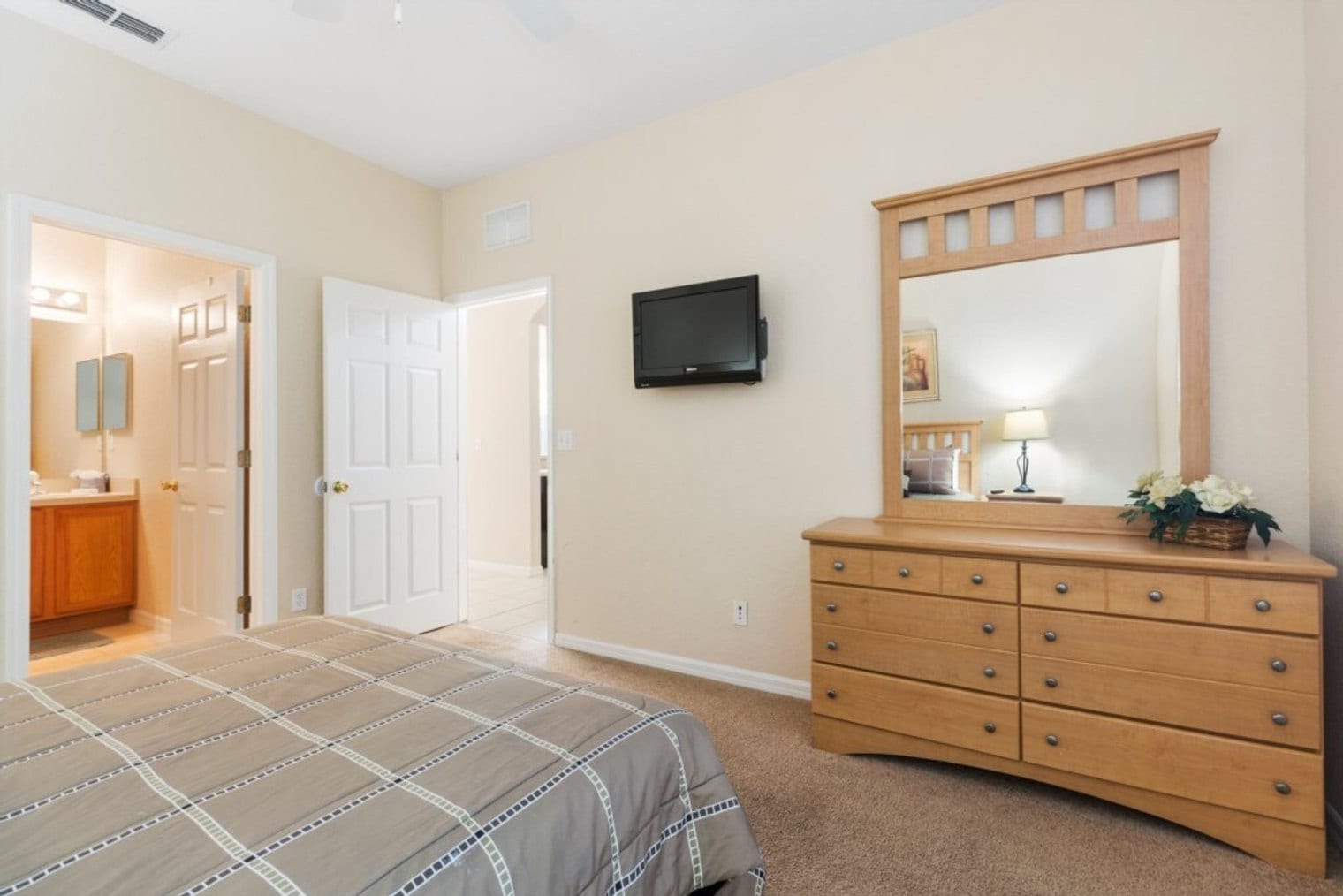 Building Photo - 2705 Roadster Ln