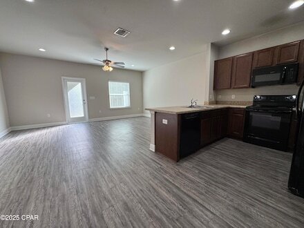 Building Photo - 5845 Callaway Cir