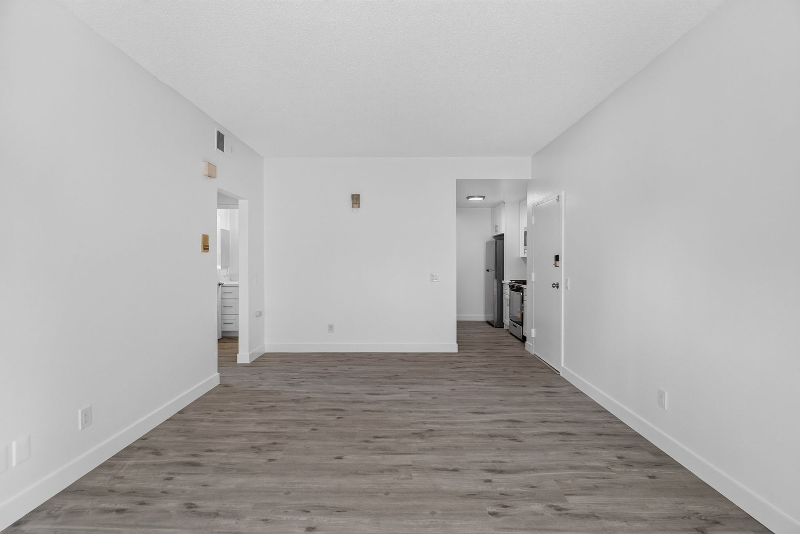 Building Photo - 10749 Francis Pl