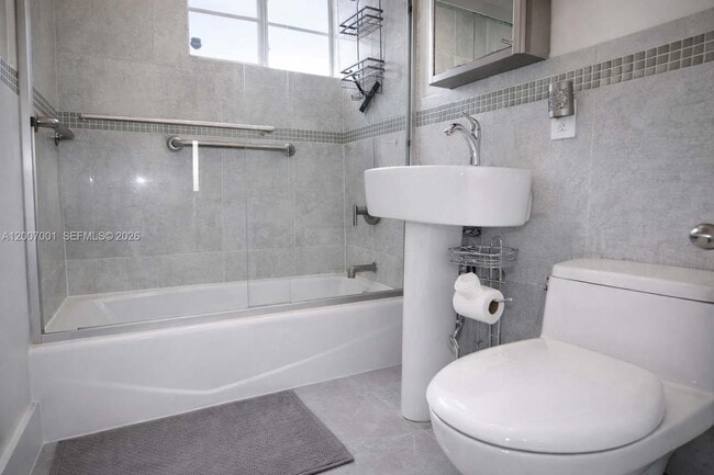 Building Photo - 1333 15th St