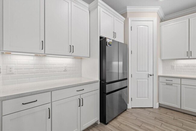 Building Photo - 3242 Anchor Bay Trail