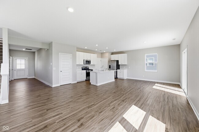 Building Photo - 221 Switchgrass Ln