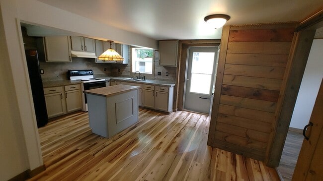 Building Photo - 4373 NY-364