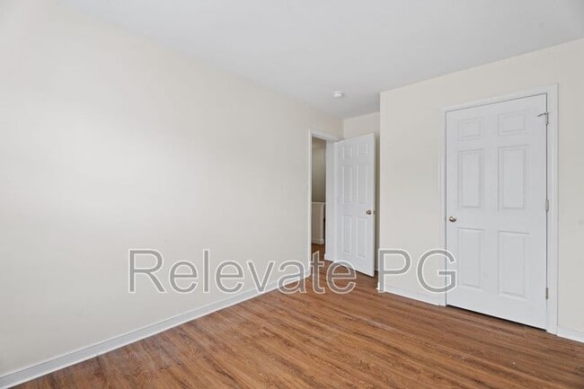 Building Photo - 6771 S Grand Brook Cir