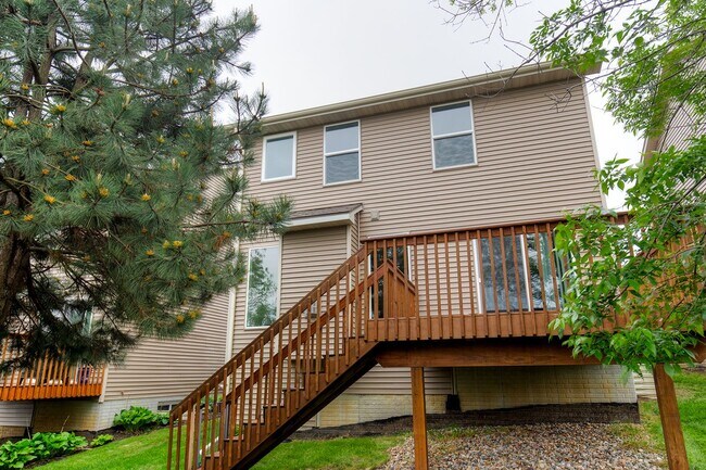Building Photo - Perfect Single Family Home in Norwalk