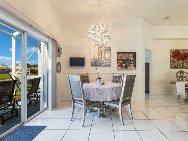 Building Photo - 12807 Hampton Lakes Cir