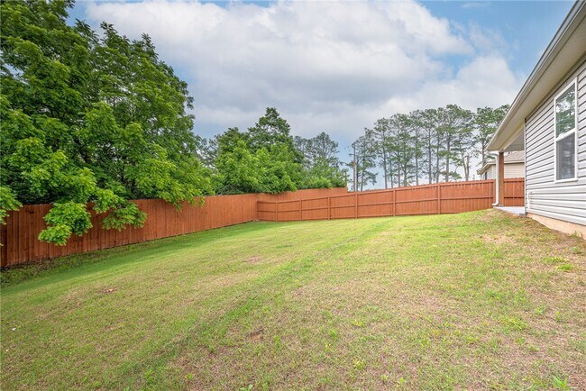 Building Photo - 103 W Gillian Ave