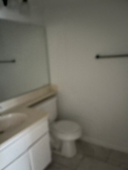 Building Photo - 10679 Villa St