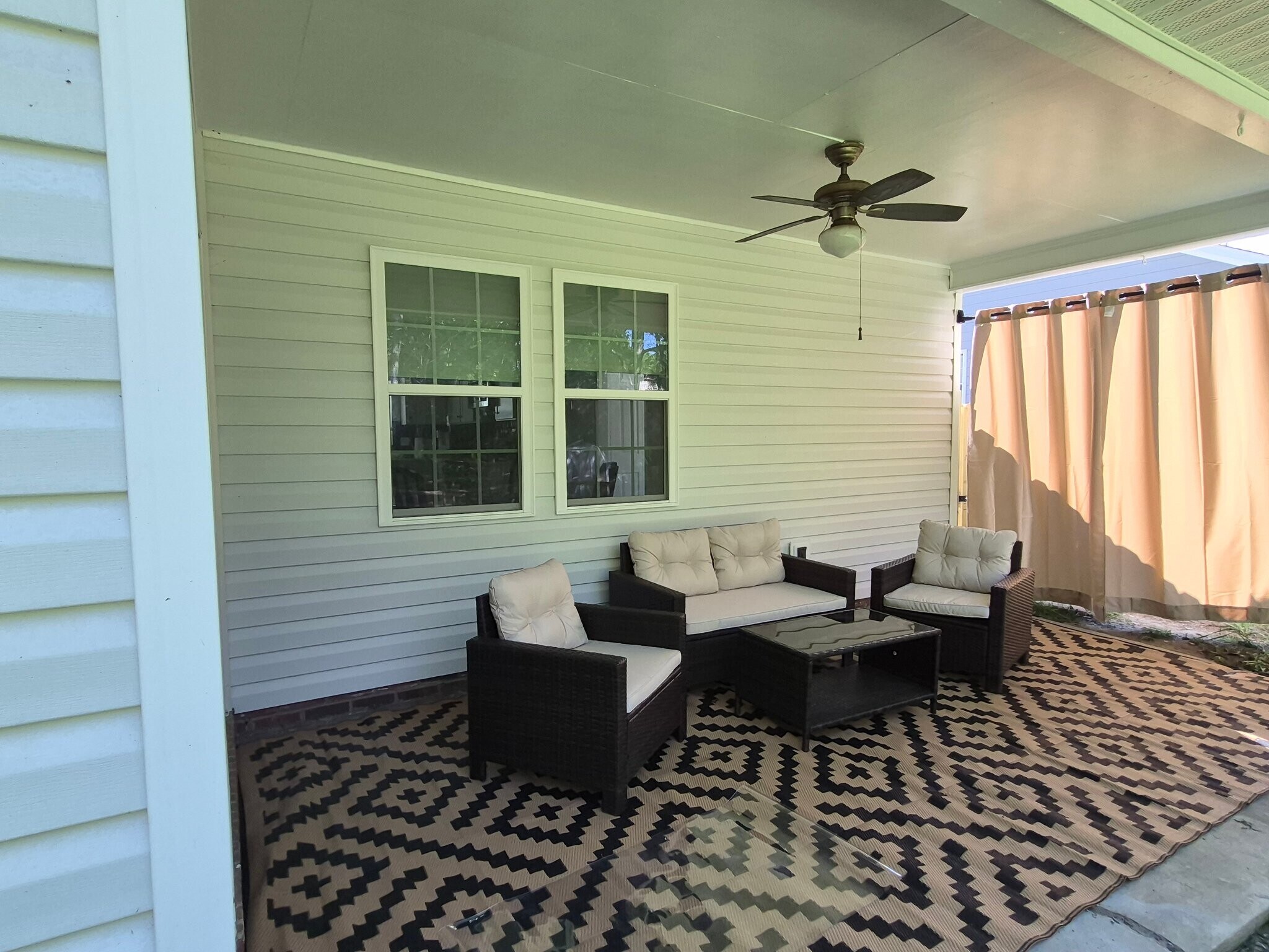 Building Photo - 11301 Smoke Tree Ln