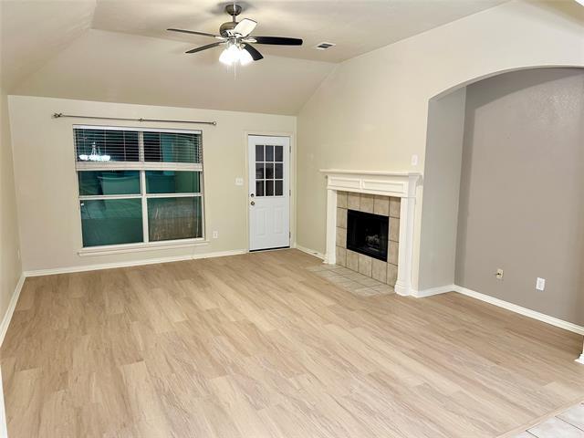 Building Photo - 8308 Clear Bay