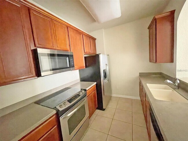 Building Photo - 3338 Robert Trent Jones Dr