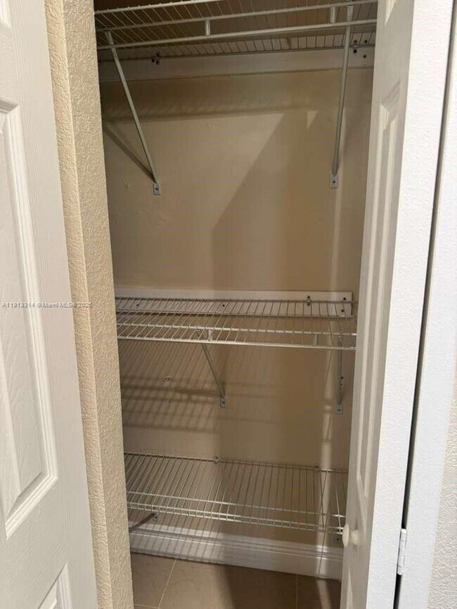 Building Photo - 3001 NW 46th Ave