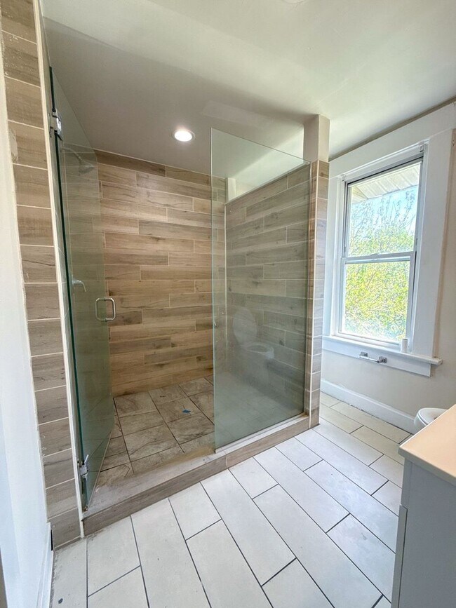 Building Photo - Beautifully Renovated 3BR Home Near Downtown and OSU