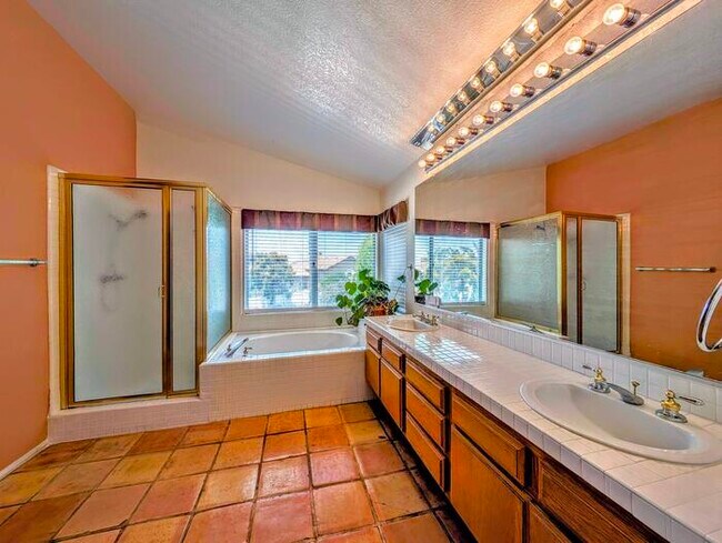 Building Photo - 7754 Fox Tail Ct