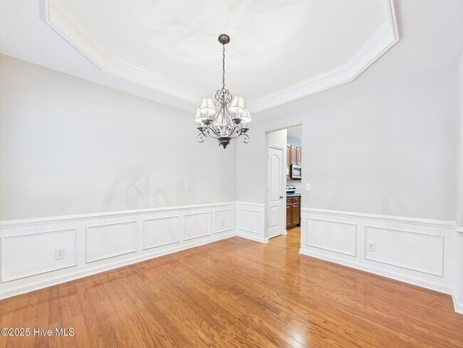 Building Photo - 12589 Honeychurch St