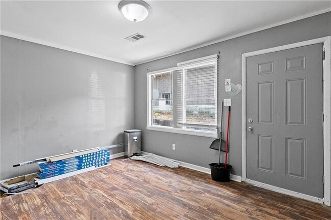 Building Photo - 668 Grosso Ave