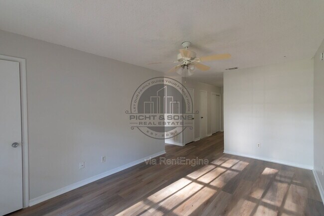 Building Photo - 3216 Jim Lee Rd