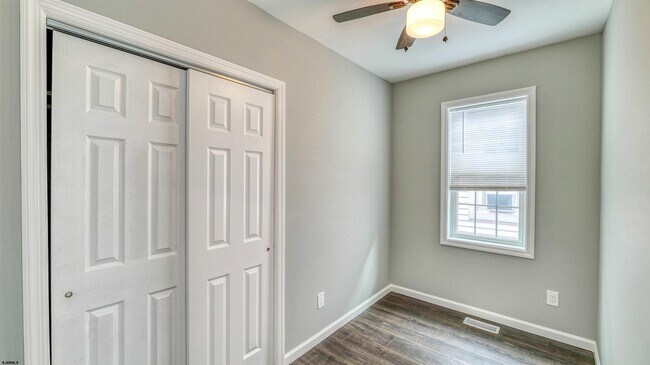 Building Photo - 103 N Harvard Ave