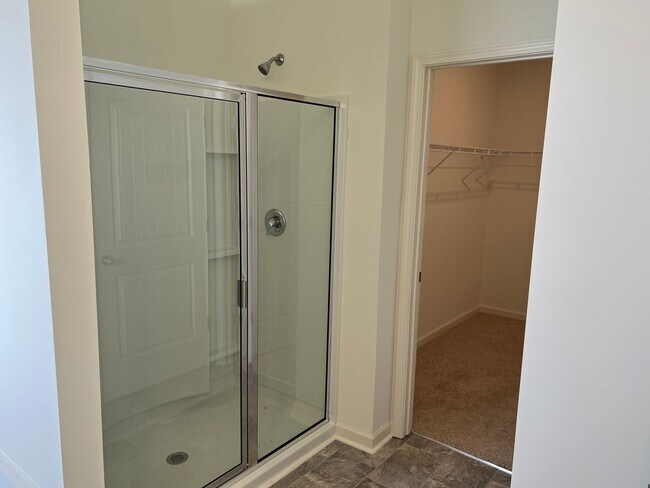 Building Photo - Newer 4BR / 2BA One-Level Home – Granite, Stainless Appliances, Large Backyard, Cul-de-Sac