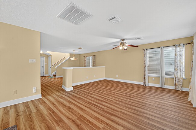 Building Photo - 15859 E Park Ct