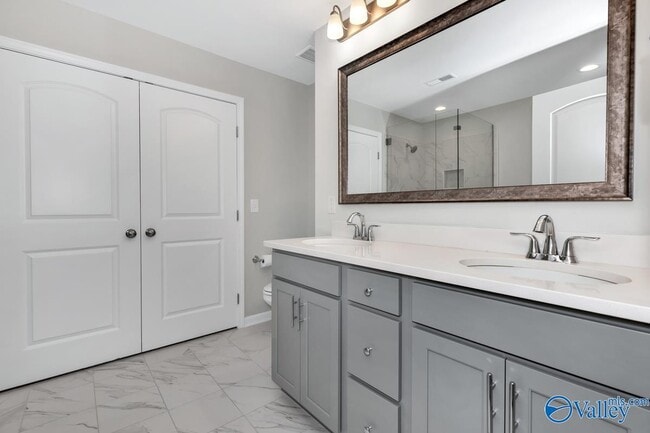 Building Photo - 8023 Bellows Br SW