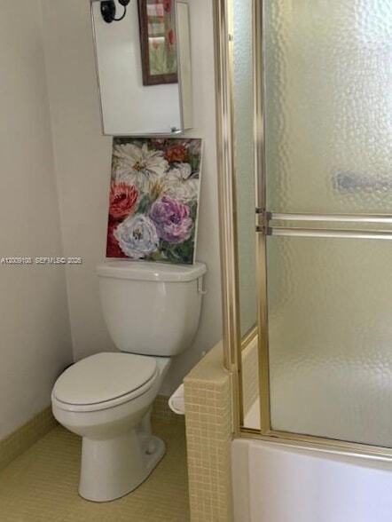 Building Photo - 450 Golden Isles Dr