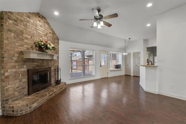 Building Photo - 1802 Ridgewood Dr