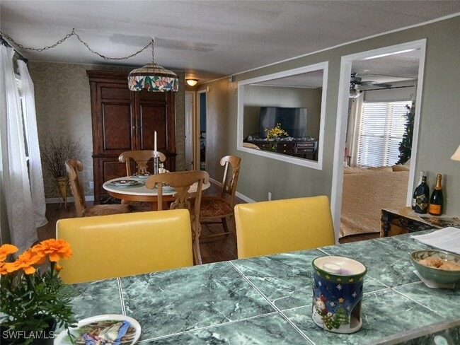 Building Photo - 2105 Cypress Ct