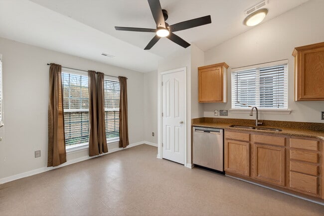 Building Photo - 4352 Bubbling Brook Ct