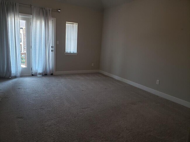 Building Photo - 539 Imperial Blvd