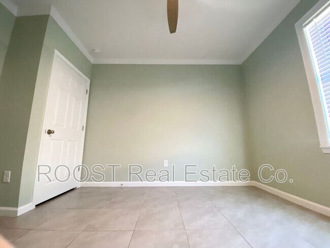 Building Photo - 7499 Tourmaline Dr