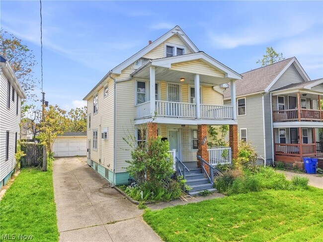 Building Photo - 515 E 143rd St