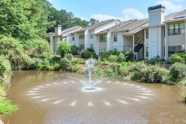 Building Photo - 1312 Old Hammond Chase