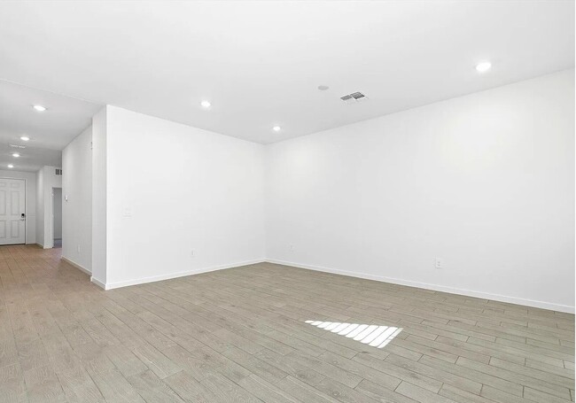 Building Photo - 24583 Chambers St