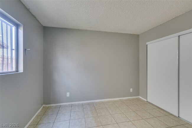 Building Photo - 1641 N Lamont St