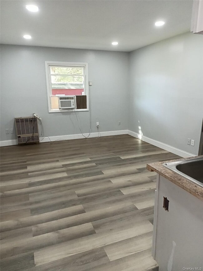 Building Photo - 200 Fosler Rd