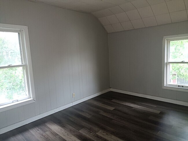 Building Photo - 5304 N 34th St