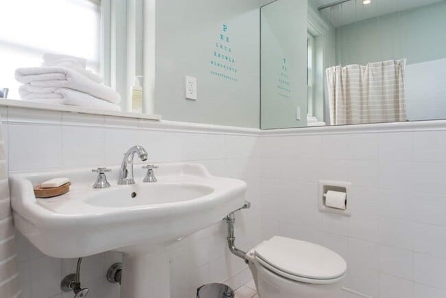 Building Photo - 455 Washington St