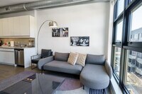 Building Photo - 1414 Grand St