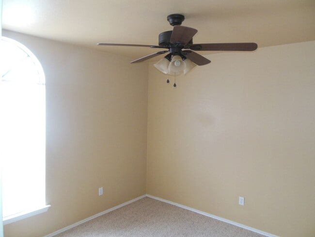 Building Photo - 4806 Greenlee Dr