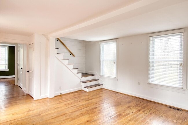 Building Photo - 7249 State Rd