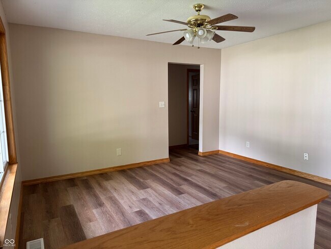 Building Photo - 5426 Pappas Dr