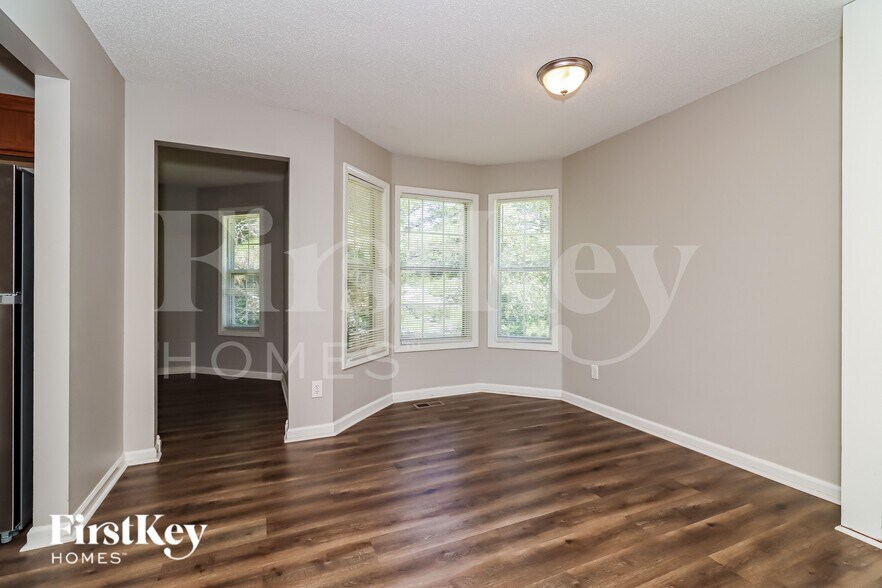 Building Photo - 110 Ivy Trace Ln
